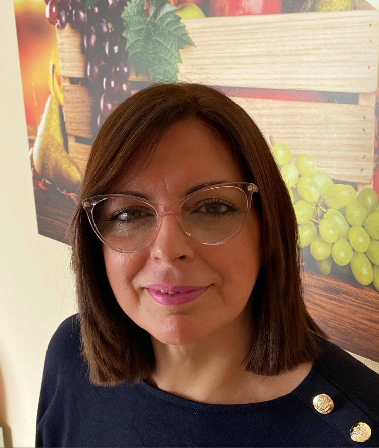 Yolanda, coach integral especializada en gestión emocional en el equipo de Ruahlum